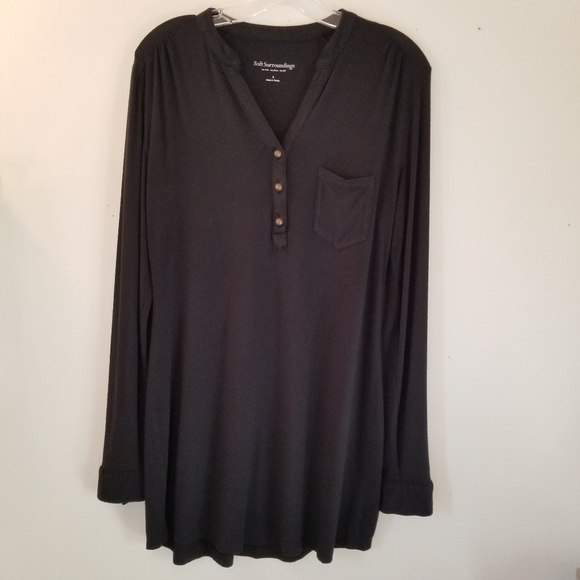 SOFT SURROUNDINGS Black Tunic Top - Picture 1 of 6